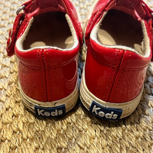 Toddler Girls Red Keds ❤️ - Picture 2 of 4